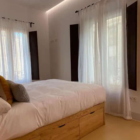 Dona Maria I Boutique Daire *